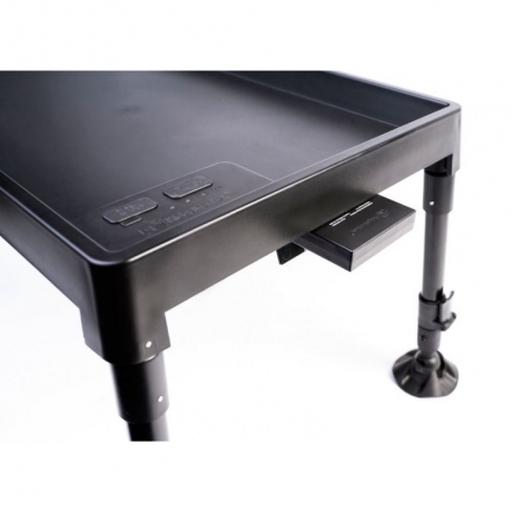 Стол с павербанком Ridge Monkey Vault Tech Table includes 1x battery and dock