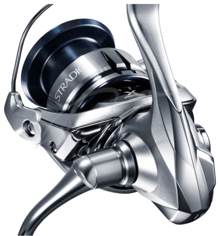 Котушка Shimano Stradic C3000 FL 6+1BB